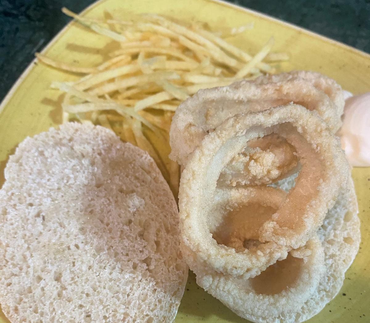 Montaíto de calamares fritos