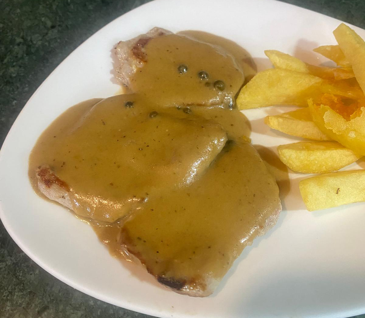 Solomillo de cerdo salsa pimienta